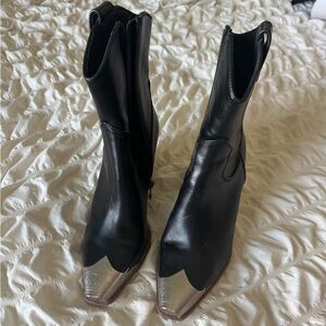 Metal tip toe western cowboy booties